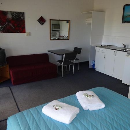 Waipapakauri Ninety Mile Beach Holiday Park الغرفة الصورة